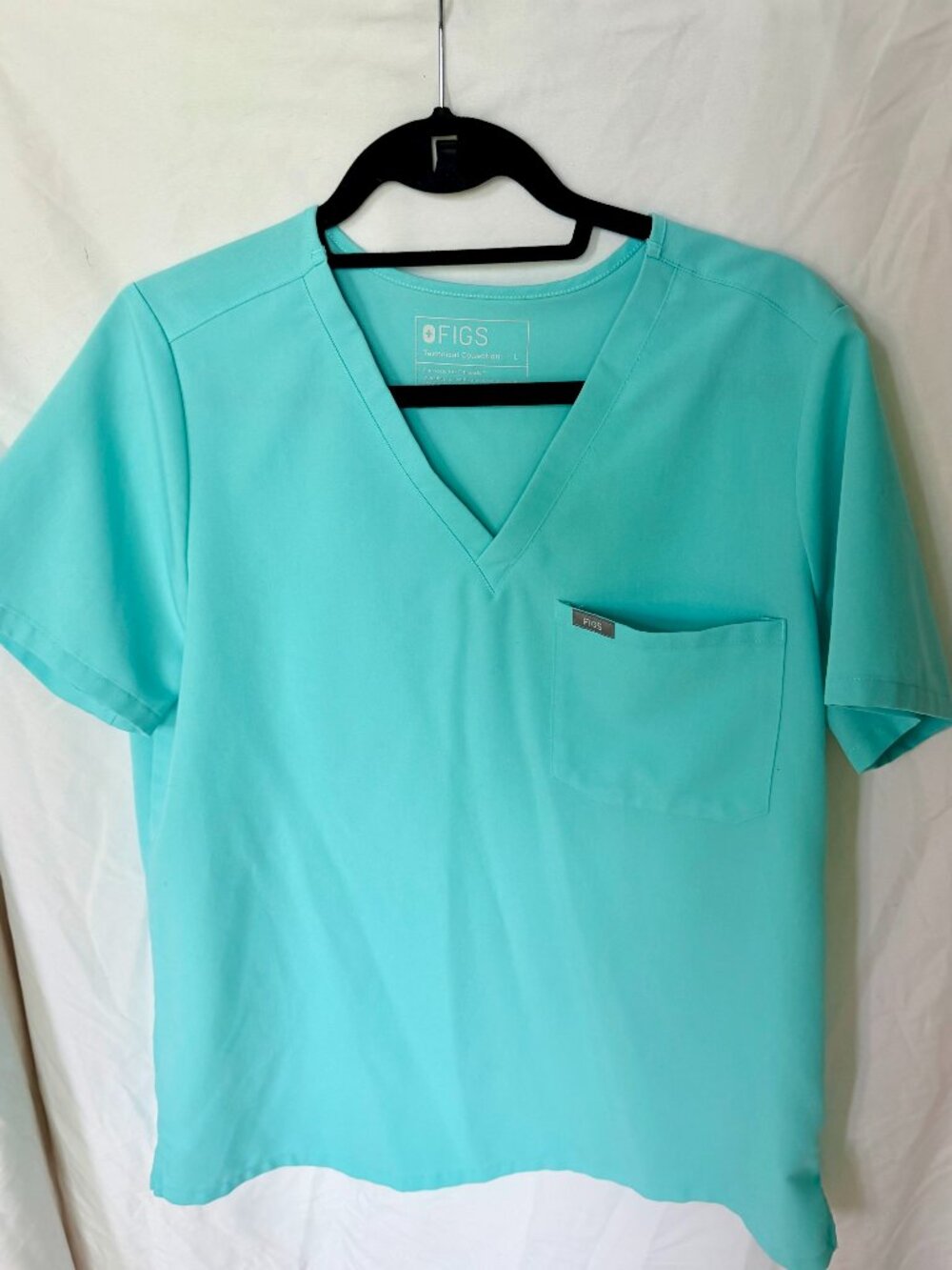 FIGS Aqua Scrub Set (PO#1714) Catarina Top + Zamora Joggers L